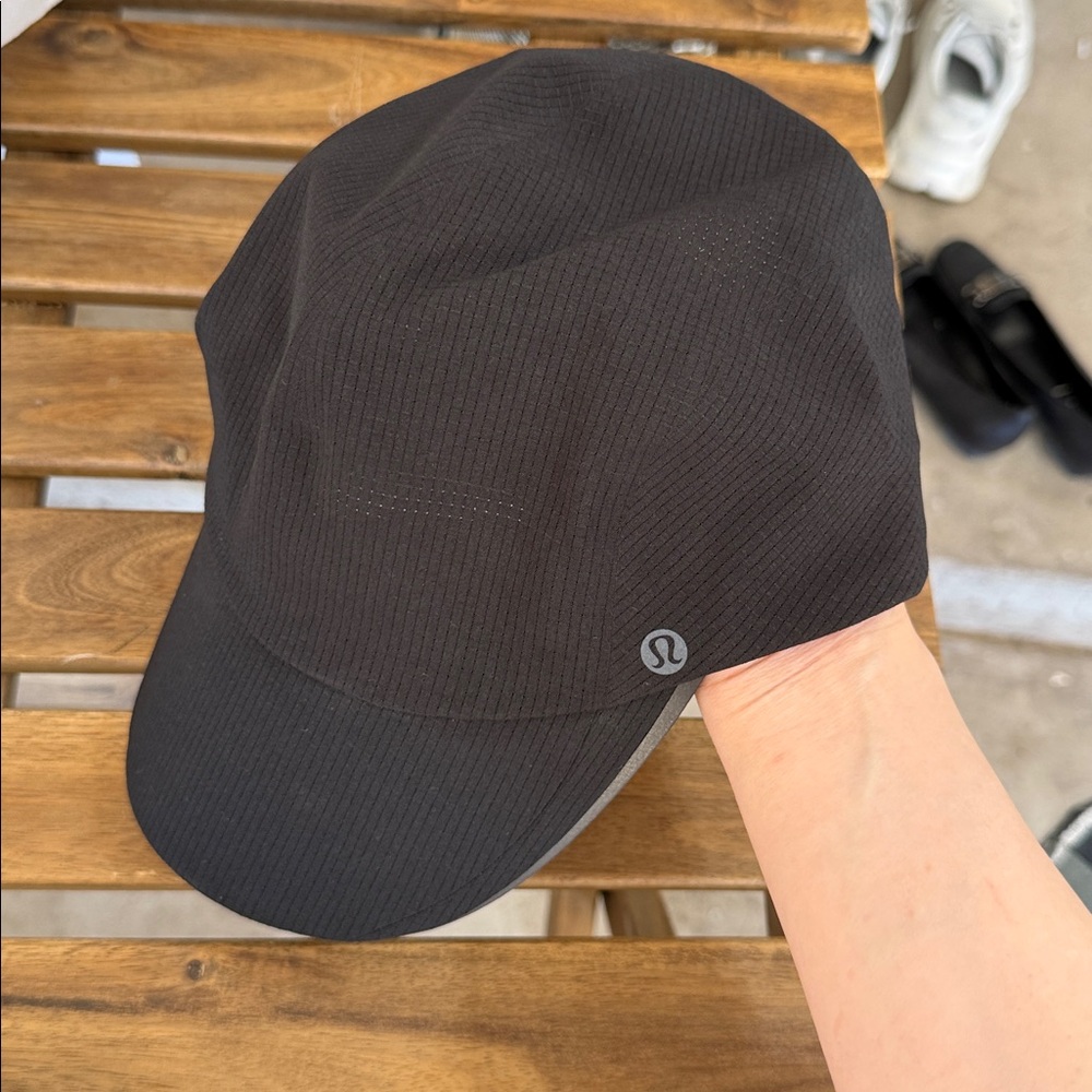 Lululemon Black WovenAir Run Hat